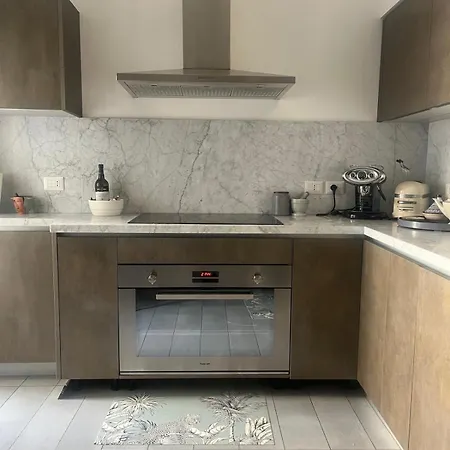 Large With Private Bathroom Kwatera prywatna Rzym